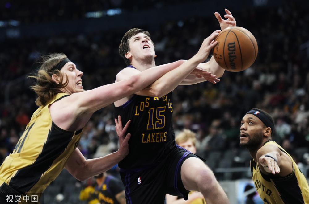 带有更多偶 带有更多偶