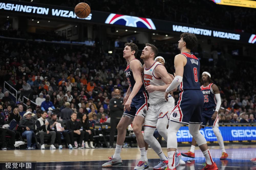 及年轻人感 及年轻人感