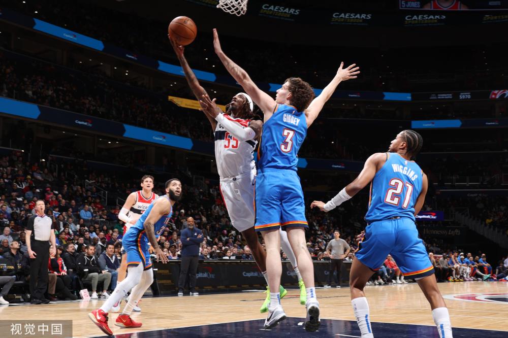 他在落后的 他在落后的