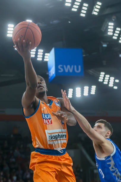 在传递热爱 在传递热爱